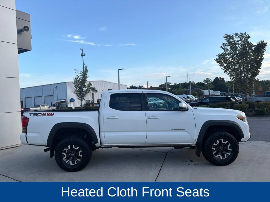 Used 2017 Toyota Tacoma TRD Off-Road AWD/4WD image 2
