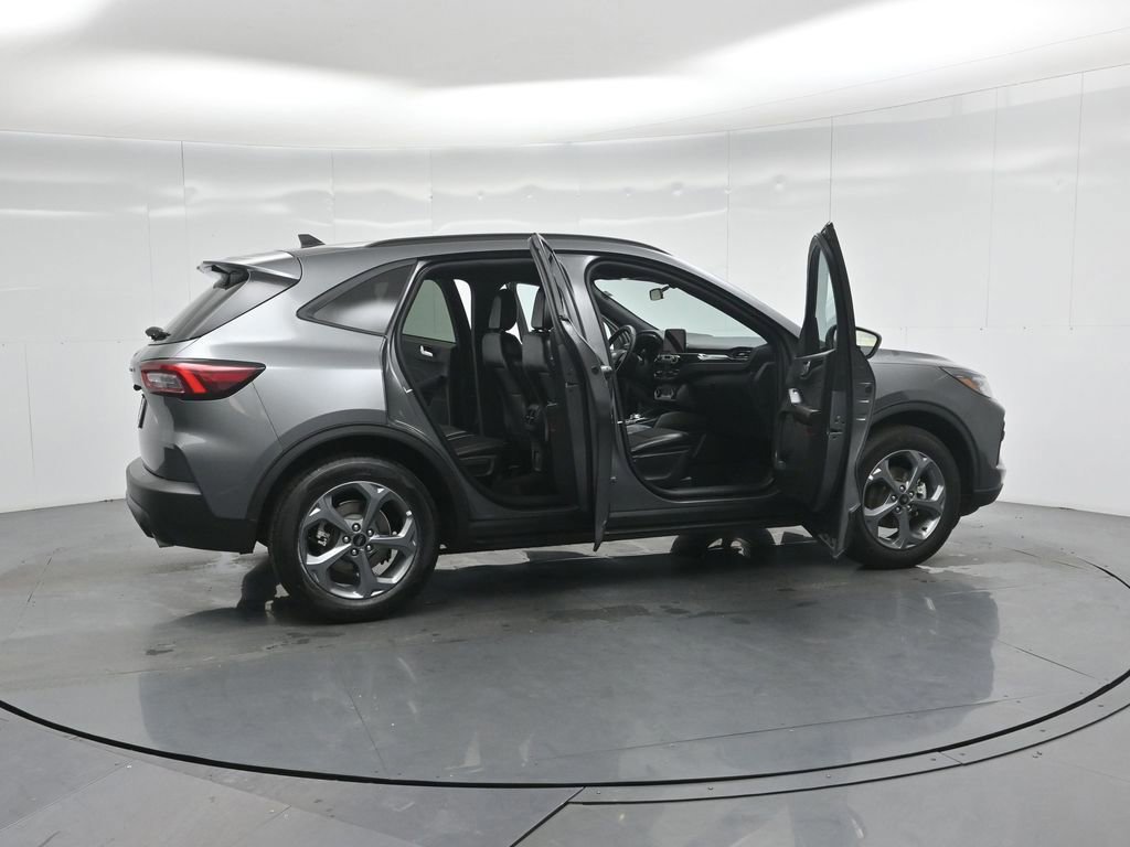 Certified 2025 Ford Escape ST-Line image 32