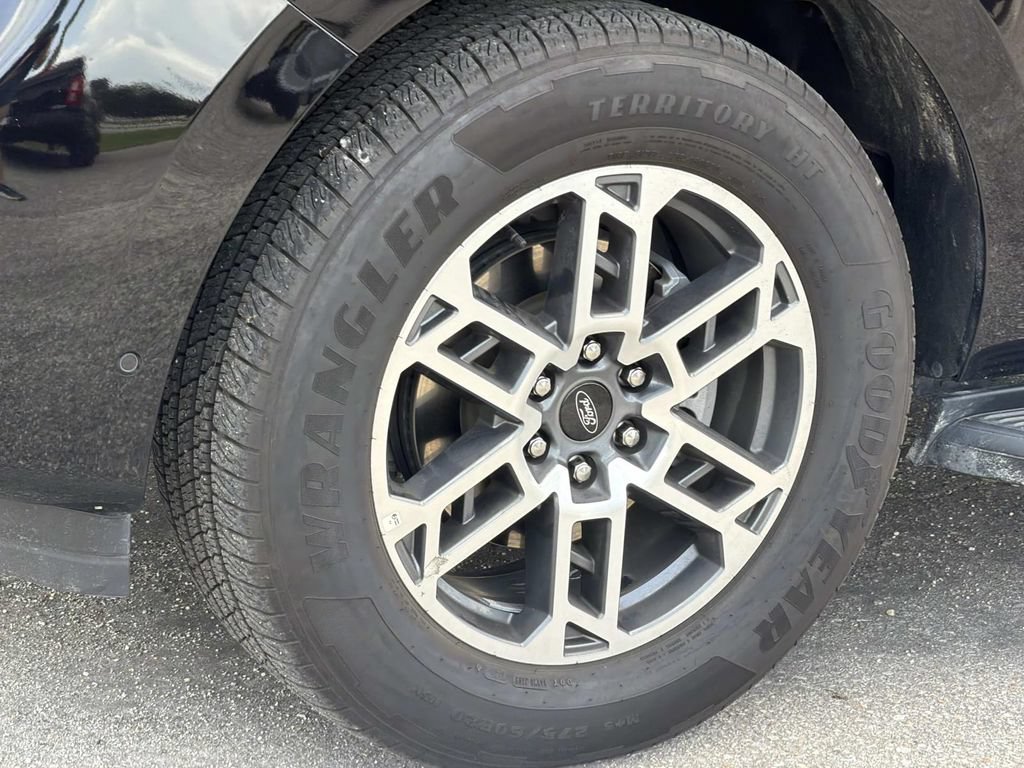 Certified 2025 Ford Expedition Max Active RWD image 9