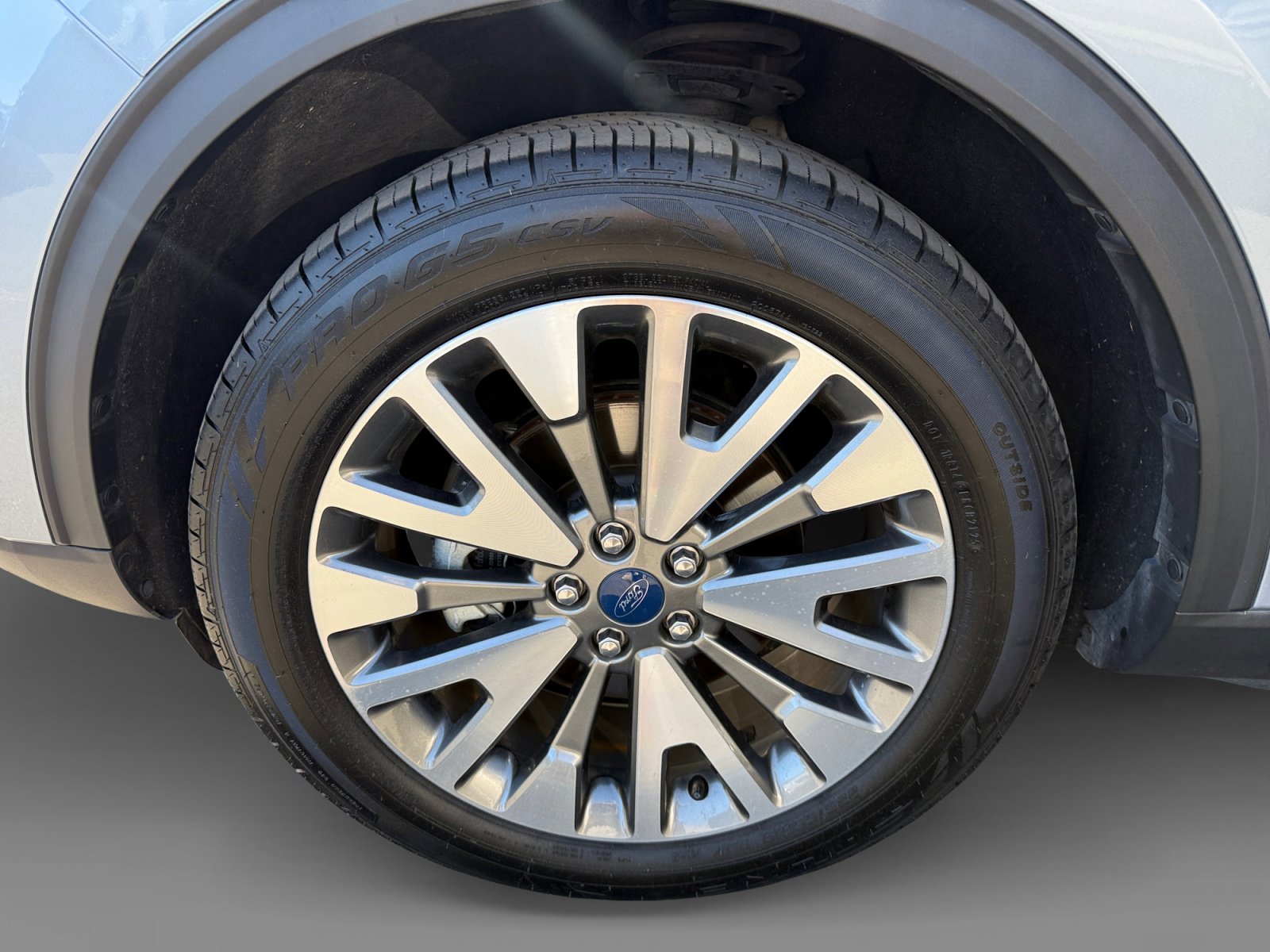 Certified 2022 Ford Escape Titanium AWD/4WD image 9