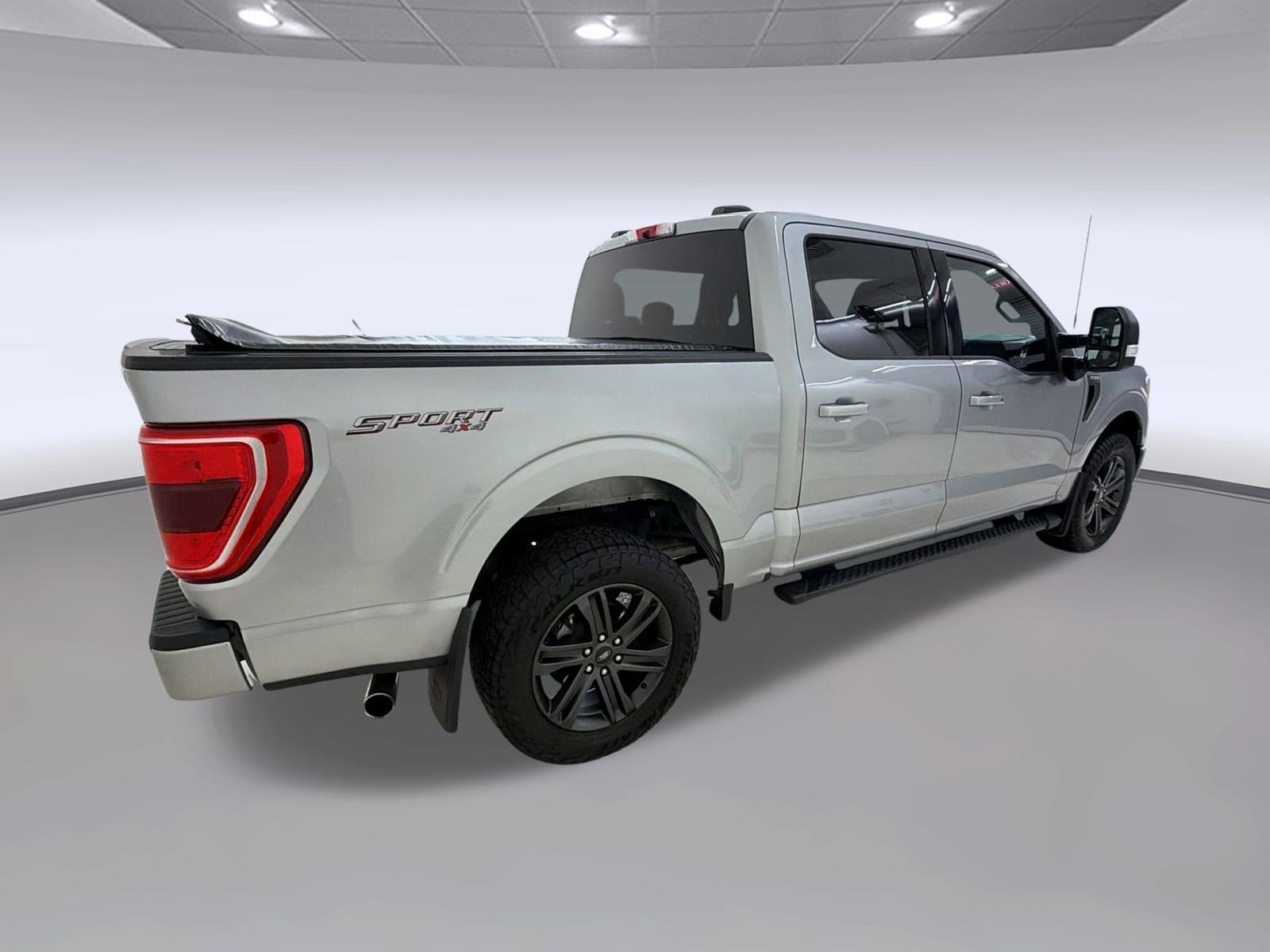 Certified 2022 Ford F150 XLT w/ Equipment Group 302A High image 5