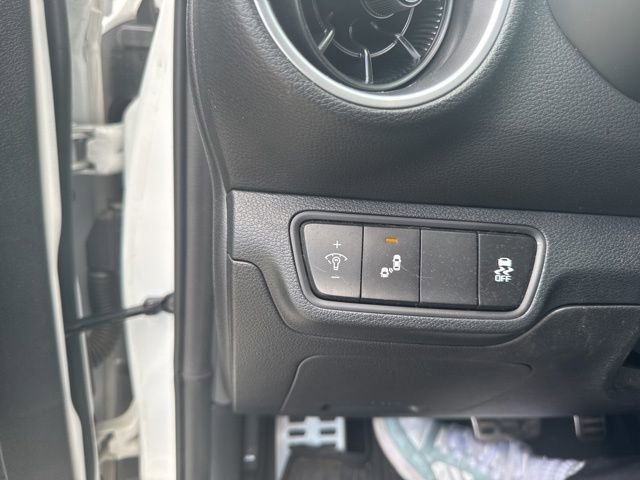 Used 2024 Kia Forte GT-Line w/ GT-Line Premium Package FWD image 17