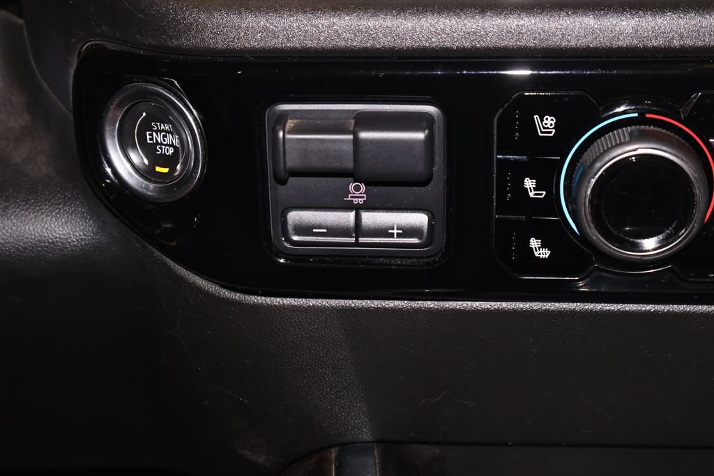 Used 2024 Chevrolet Silverado 3500 High Country w/ High Country Premium Package AWD/4WD image 29