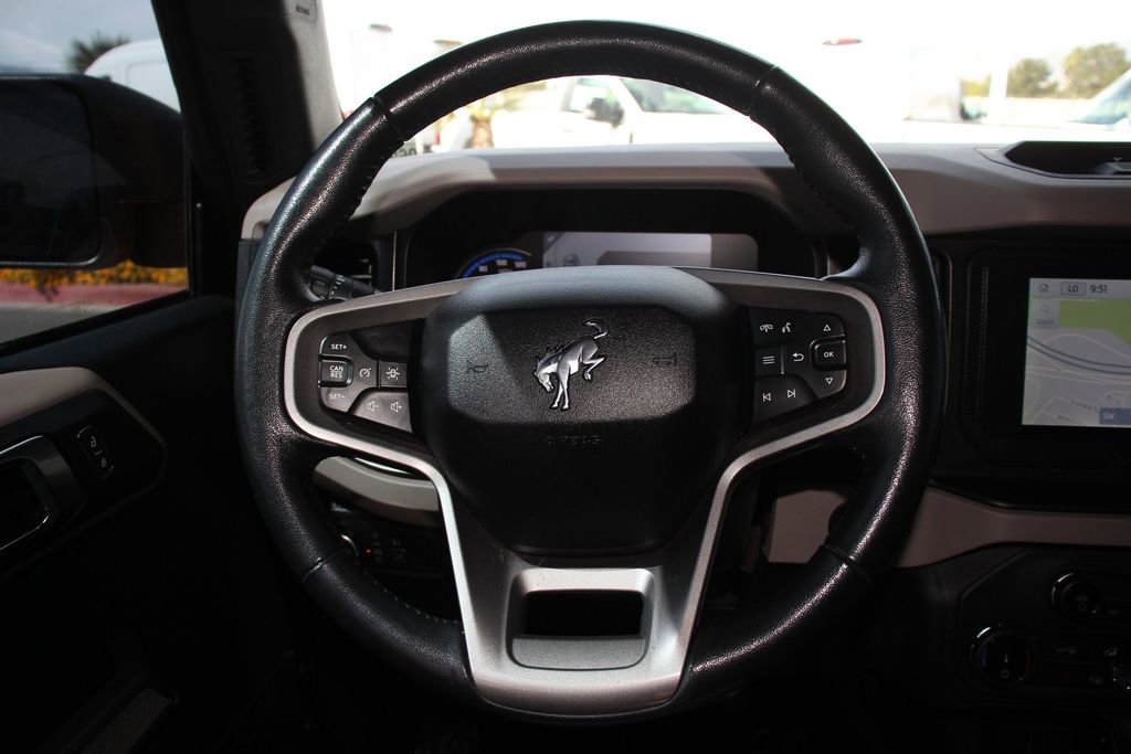 Certified 2022 Ford Bronco Wildtrak AWD/4WD image 15
