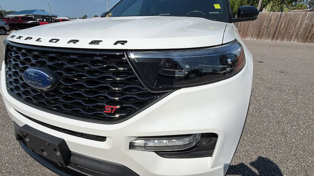 Certified 2021 Ford Explorer ST w/ Equipment Group 401A AWD/4WD image 9