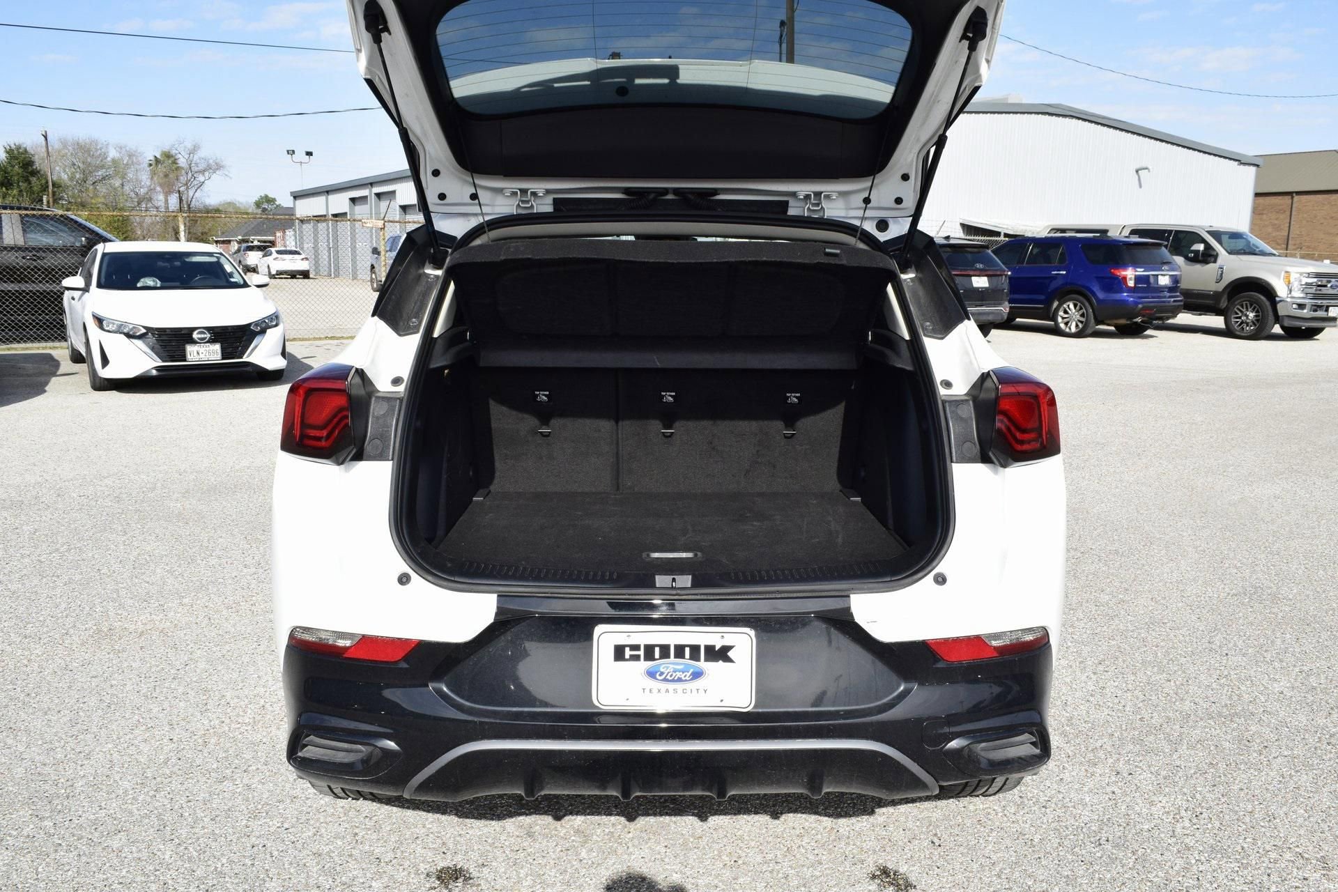 Used 2024 Buick Encore GX Sport Touring image 21