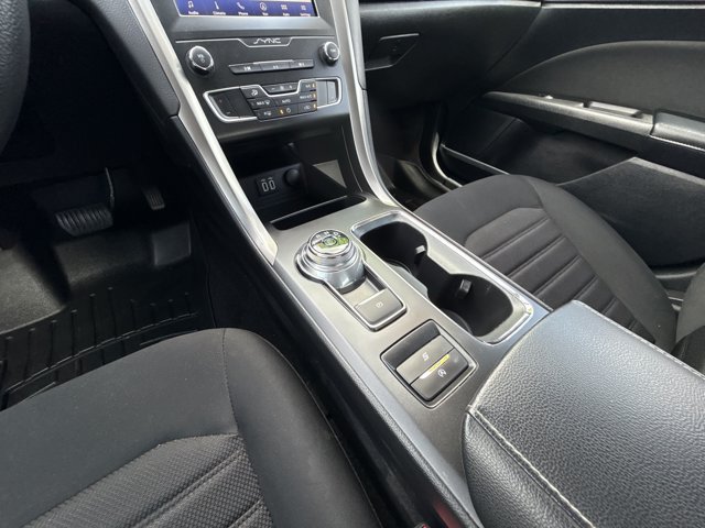 Certified 2020 Ford Fusion SE FWD image 20