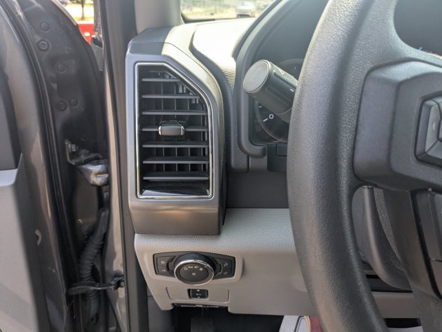 Certified 2022 Ford F250 XLT w/ Black Appearance Package AWD/4WD image 16