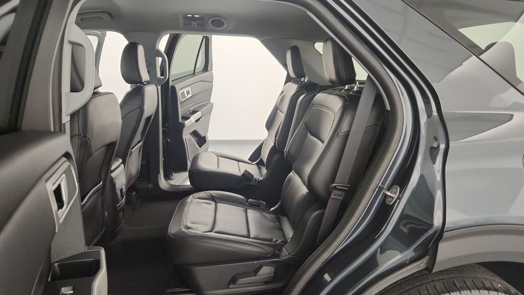 Certified 2024 Ford Explorer XLT w/ Equipment Group 202A image 17