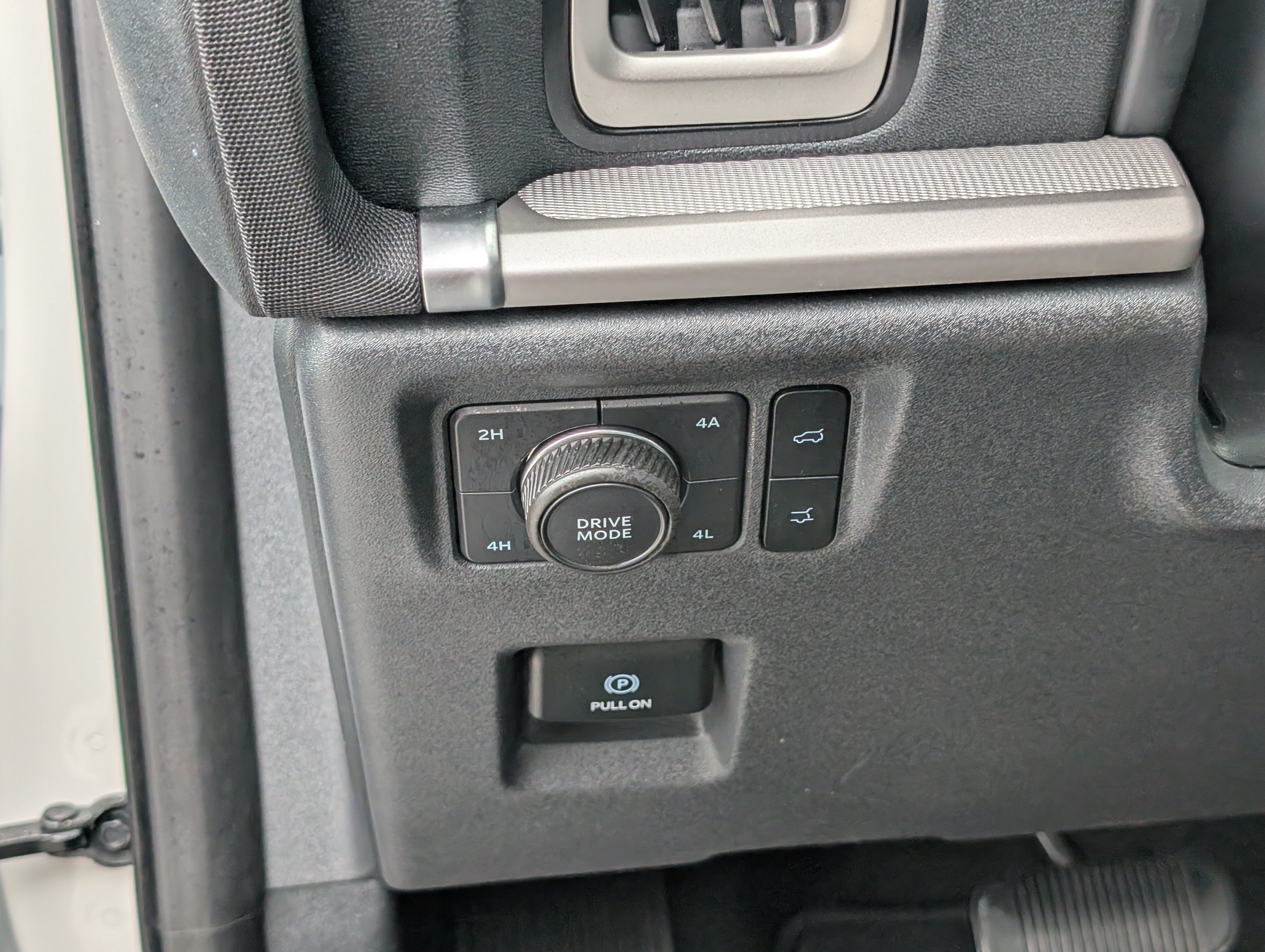 Certified 2025 Ford Expedition Active AWD/4WD image 27