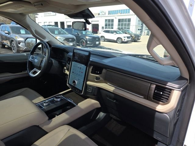 Certified 2023 Ford Expedition Max Limited AWD/4WD image 13