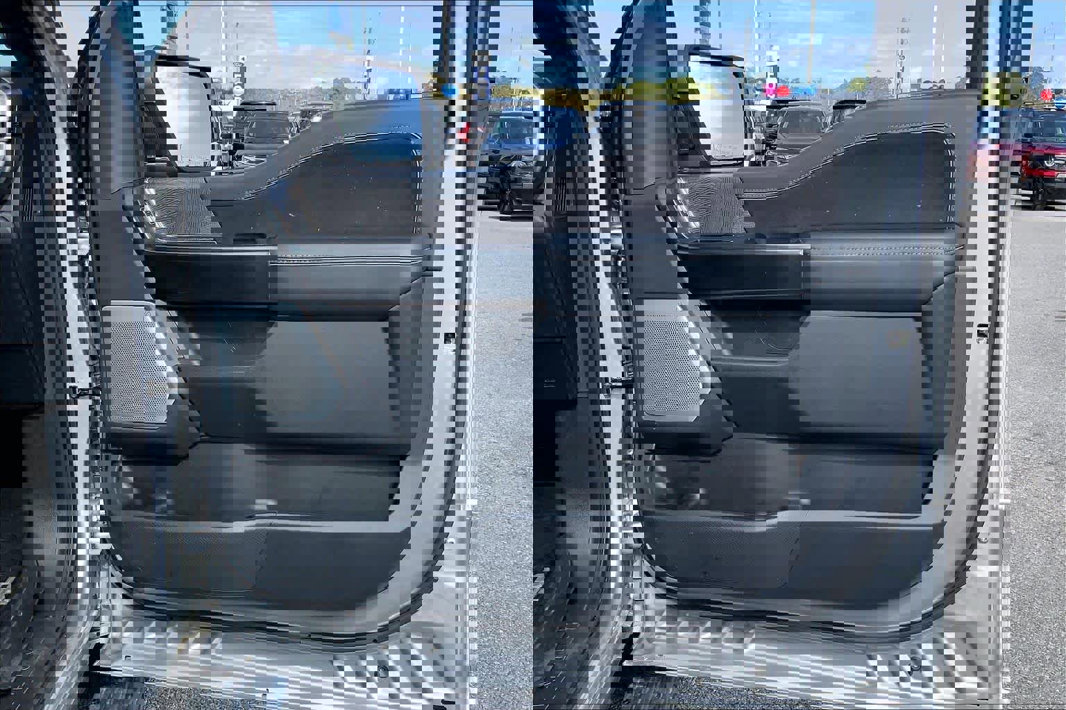 Certified 2023 Ford F150 Platinum w/ Equipment Group 701A High image 23