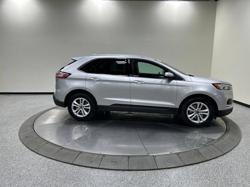 Certified 2019 Ford Edge SEL w/ Cold Weather Package AWD/4WD image 6