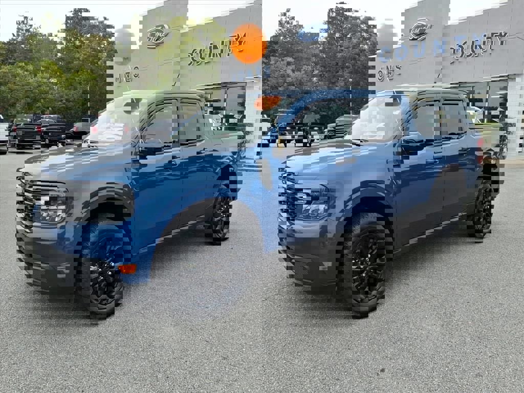 Certified 2024 Ford Maverick XLT w/ XLT Luxury Package image 5
