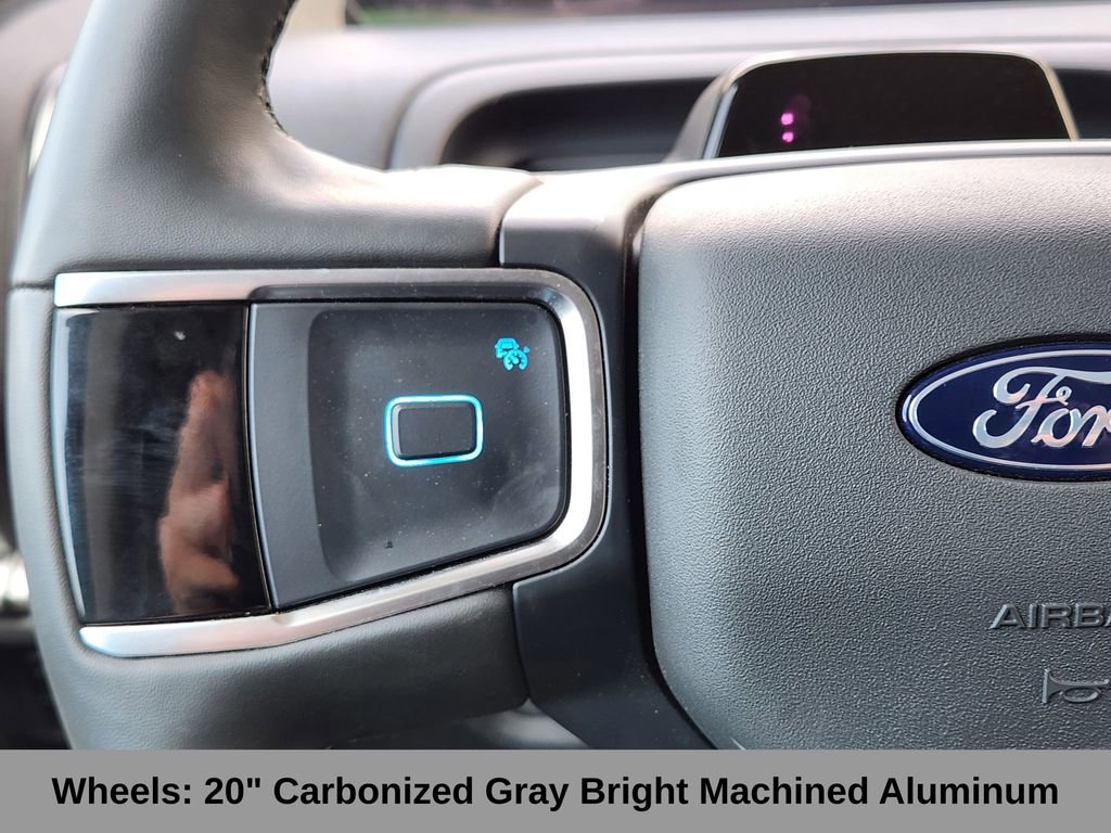 Certified 2025 Ford Expedition Active image 26