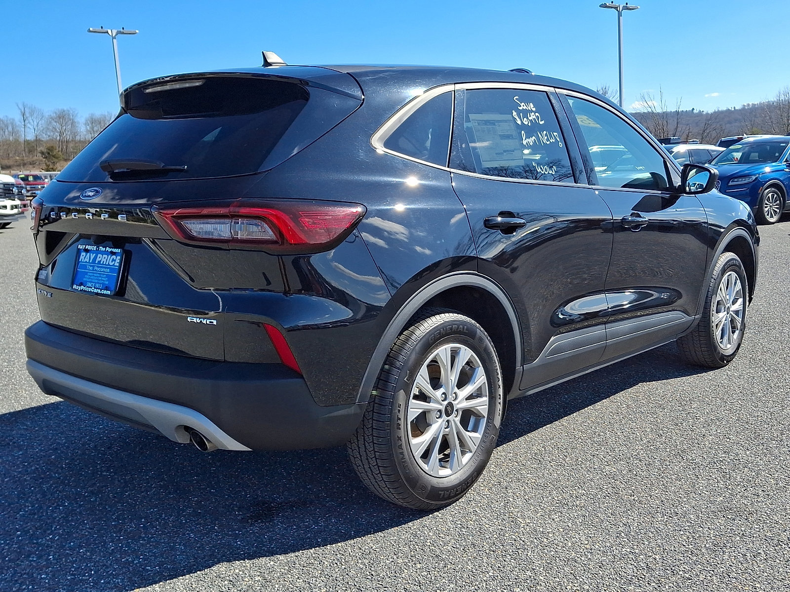 Certified 2025 Ford Escape Active image 4