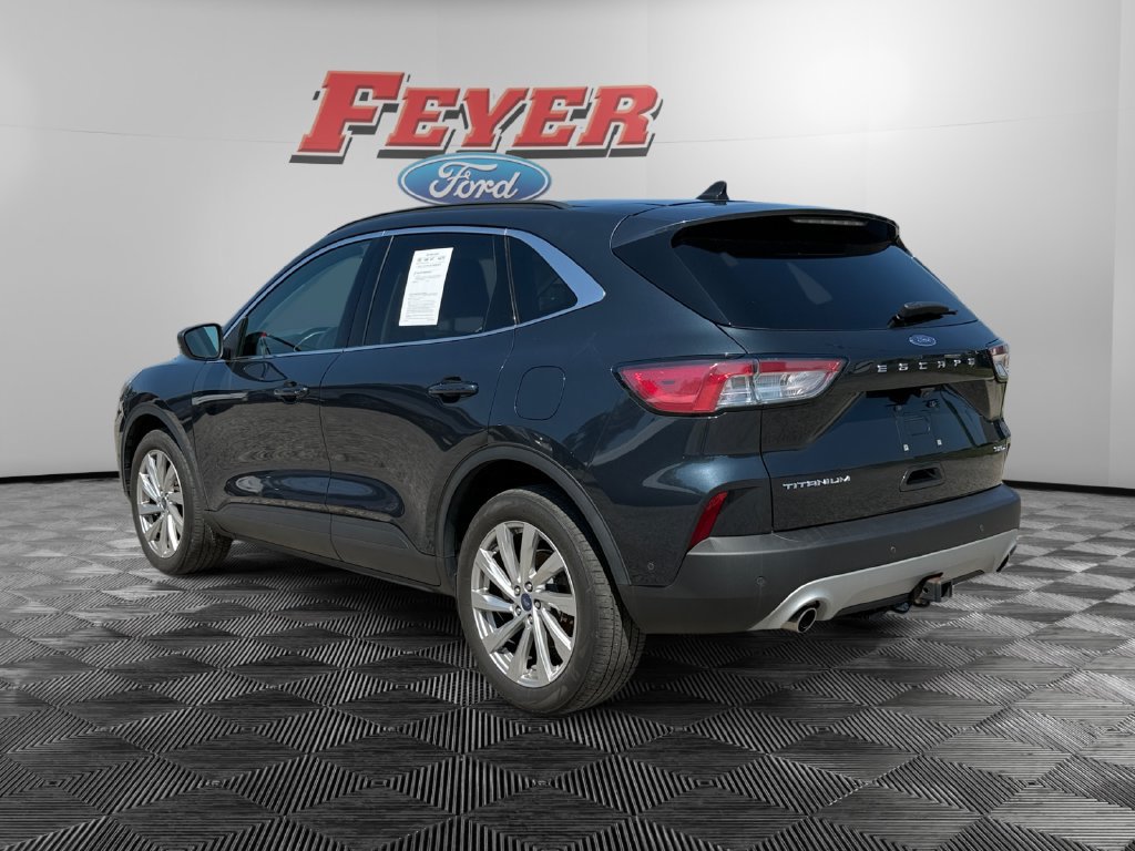 Certified 2022 Ford Escape Titanium w/ Titanium Elite Package AWD/4WD image 3