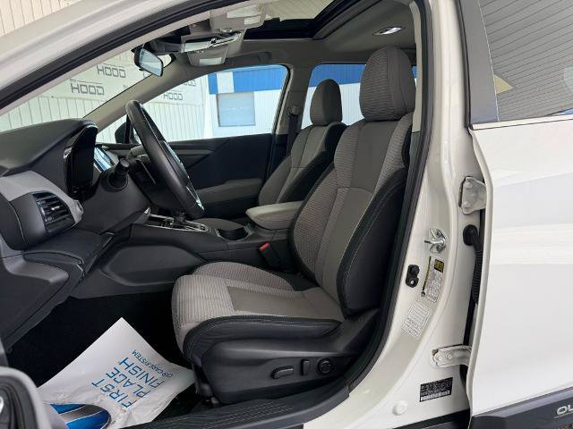 Used 2025 Subaru Outback Premium AWD/4WD image 6