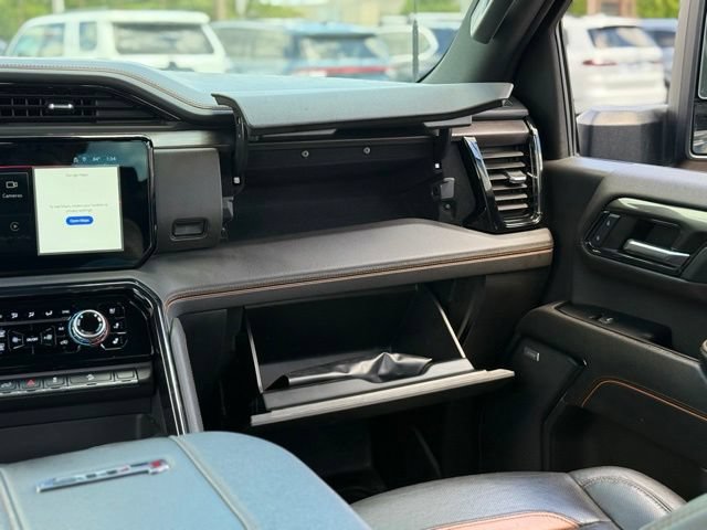 Used 2024 GMC Sierra 2500 AT4 w/ Technology Package AWD/4WD image 28