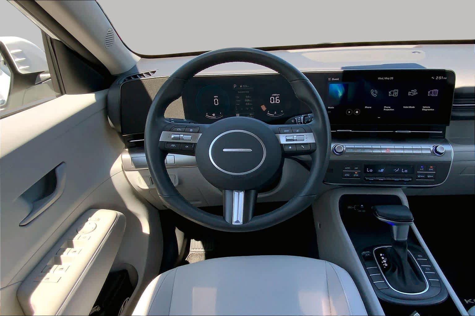 Used 2024 Hyundai Kona SEL FWD image 6