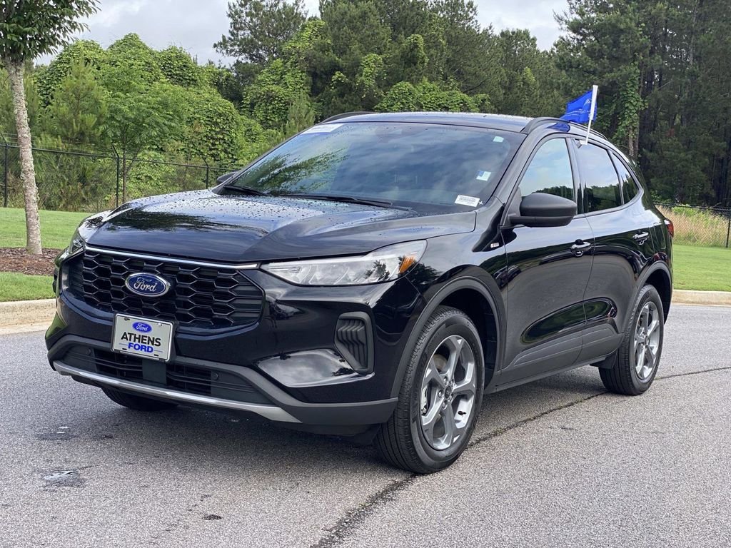 Certified 2025 Ford Escape ST-Line AWD/4WD image 10