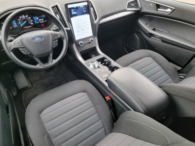 Certified 2024 Ford Edge SE w/ Black Appearance Package AWD/4WD image 38