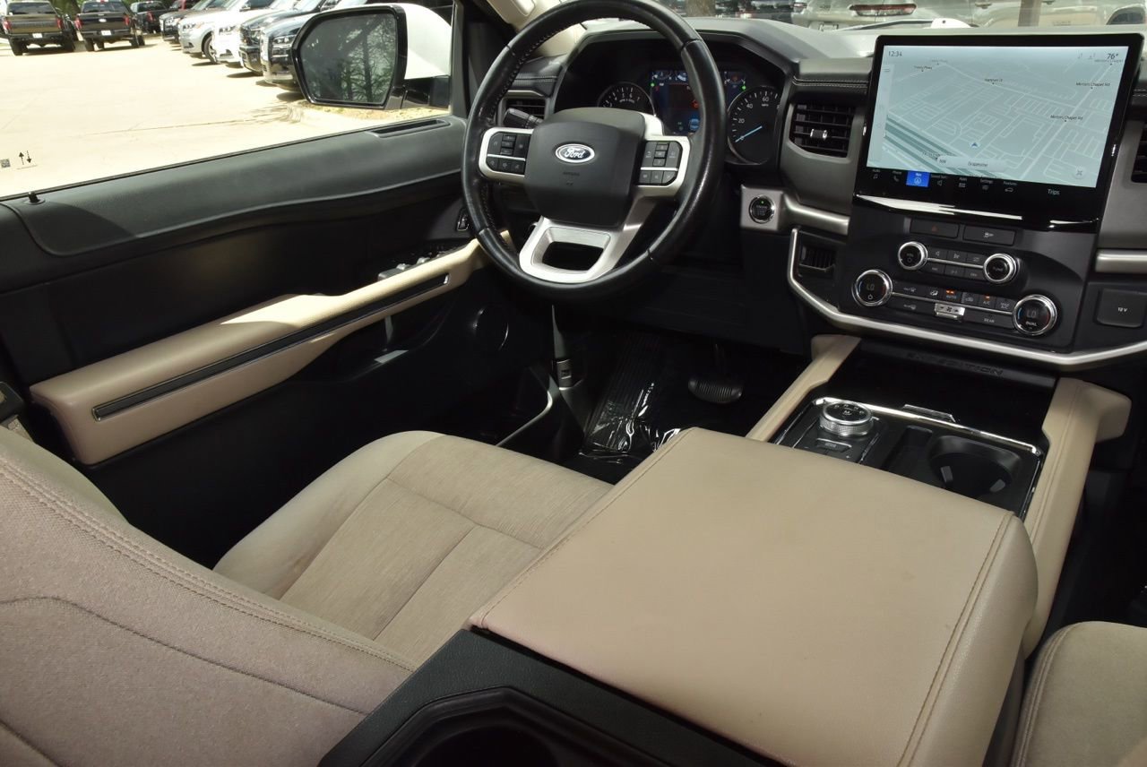 Certified 2022 Ford Expedition XLT image 17