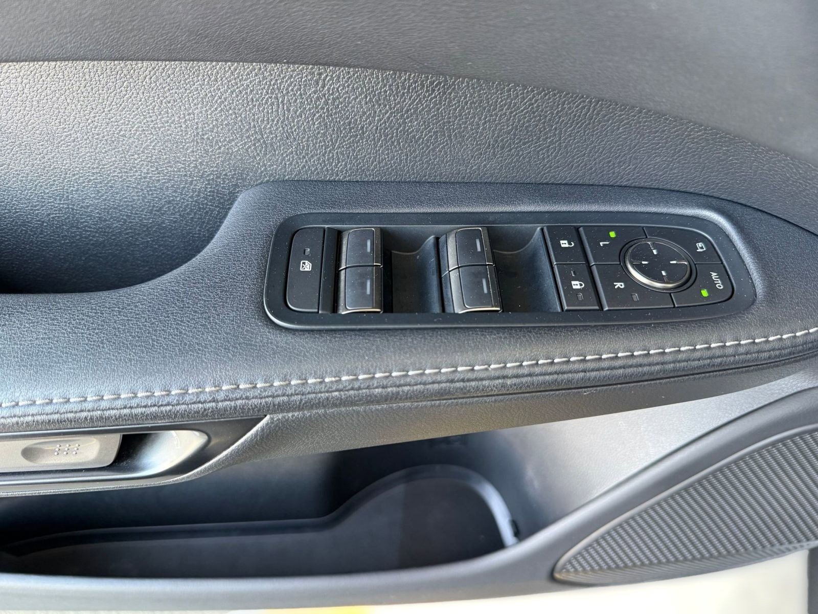 Used 2023 Lexus RX 350 FWD w/ Cold Area Package image 13