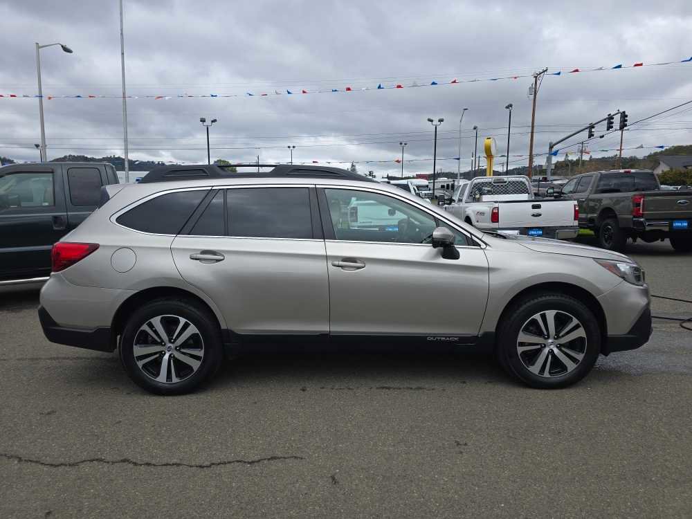 Used 2019 Subaru Outback 2.5i Limited image 6