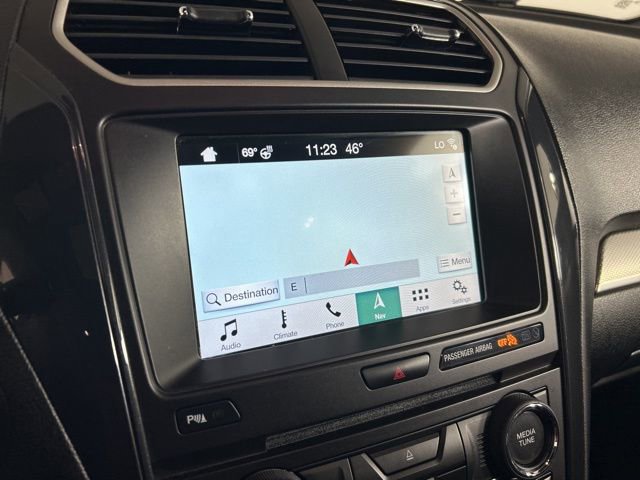 Certified 2018 Ford Explorer XLT w/ Equipment Group 202A AWD/4WD image 14
