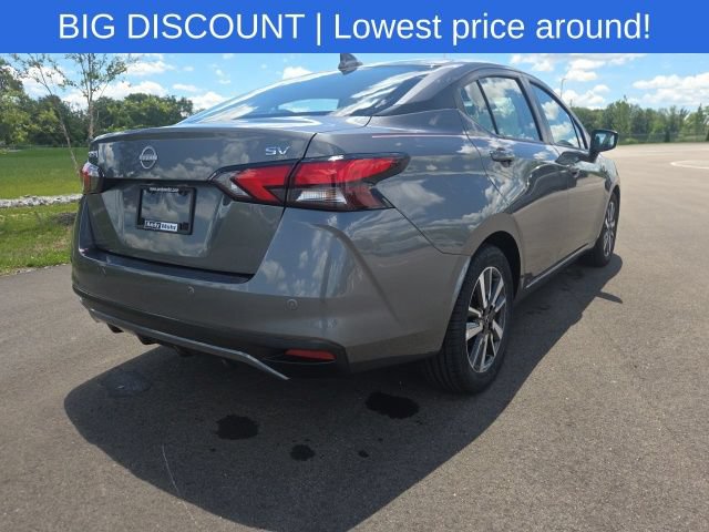 Used 2024 Nissan Versa SV FWD image 9
