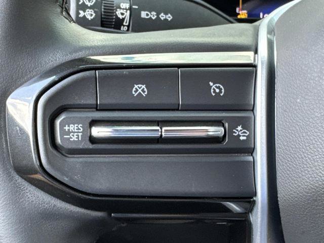 Used 2023 Chevrolet Colorado LT w/ LT Convenience Package II AWD/4WD image 26