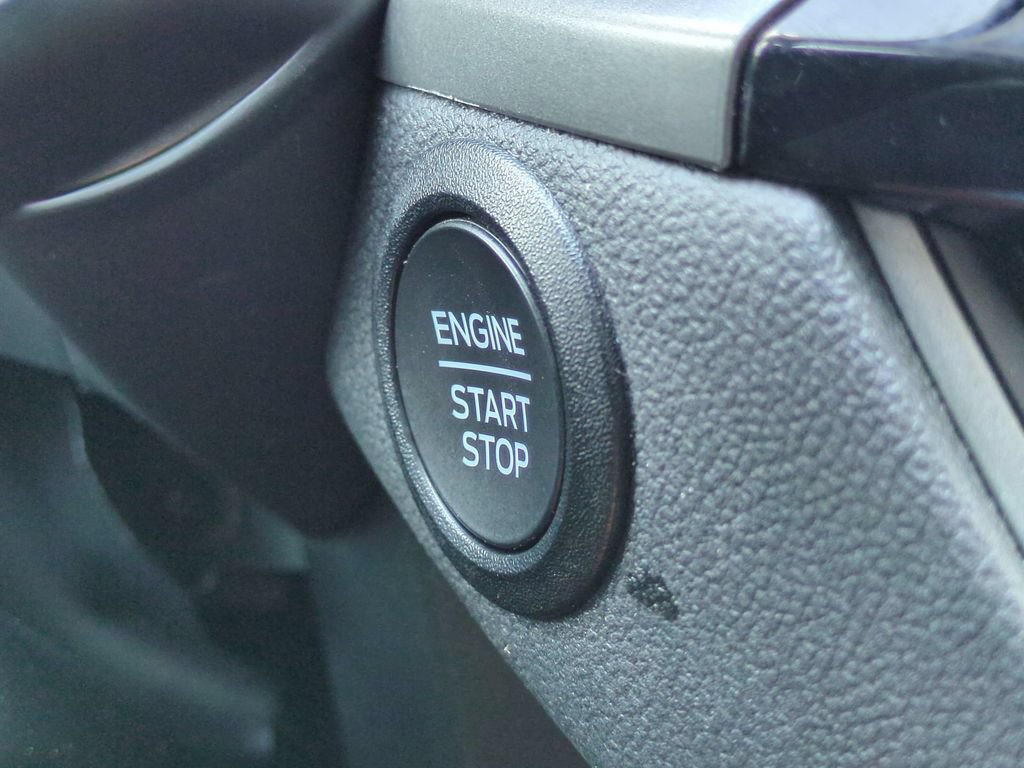 Certified 2025 Ford Escape Active FWD image 29