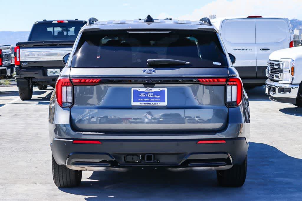 Certified 2025 Ford Explorer ST-Line RWD image 5
