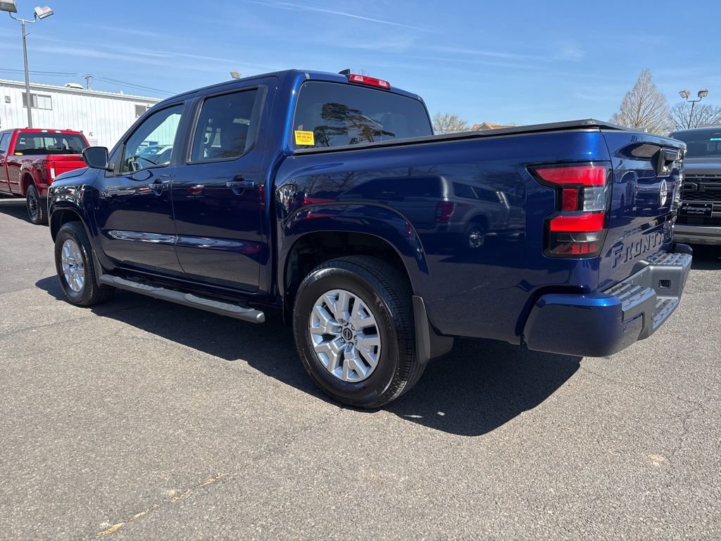 Used 2022 Nissan Frontier SV w/ Technology Package image 6