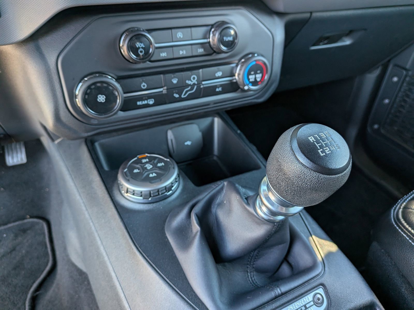 Certified 2023 Ford Bronco 2-Door w/ Sasquatch Package image 22