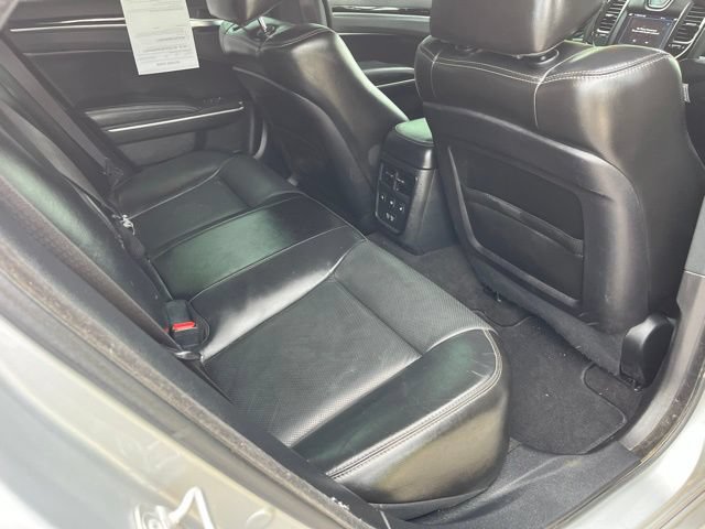 Used 2021 Chrysler 300 S w/ S Model Appearance Package RWD image 11