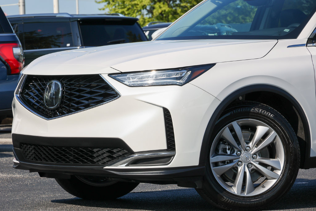 Used 2025 Acura MDX SH-AWD image 17