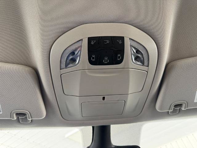 Used 2023 Chrysler Voyager LX FWD image 22