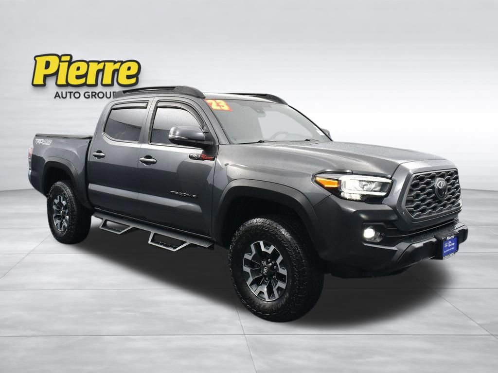 Used 2023 Toyota Tacoma TRD Off-Road image 3