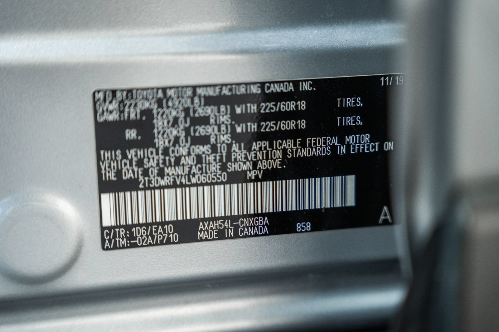 Used 2020 Toyota RAV4 Limited AWD/4WD image 38