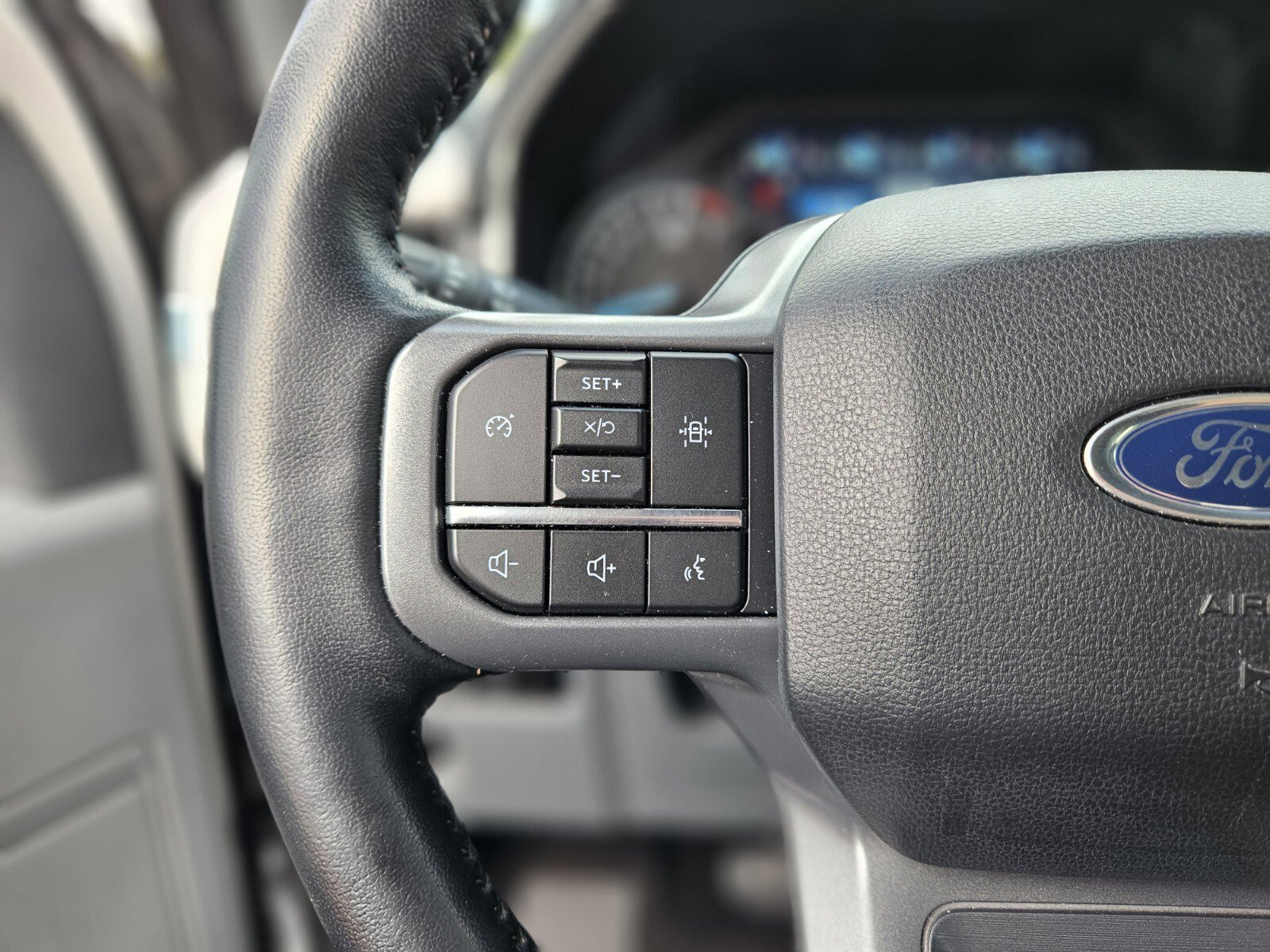 Certified 2022 Ford F150 XLT w/ Equipment Group 301A Mid image 27