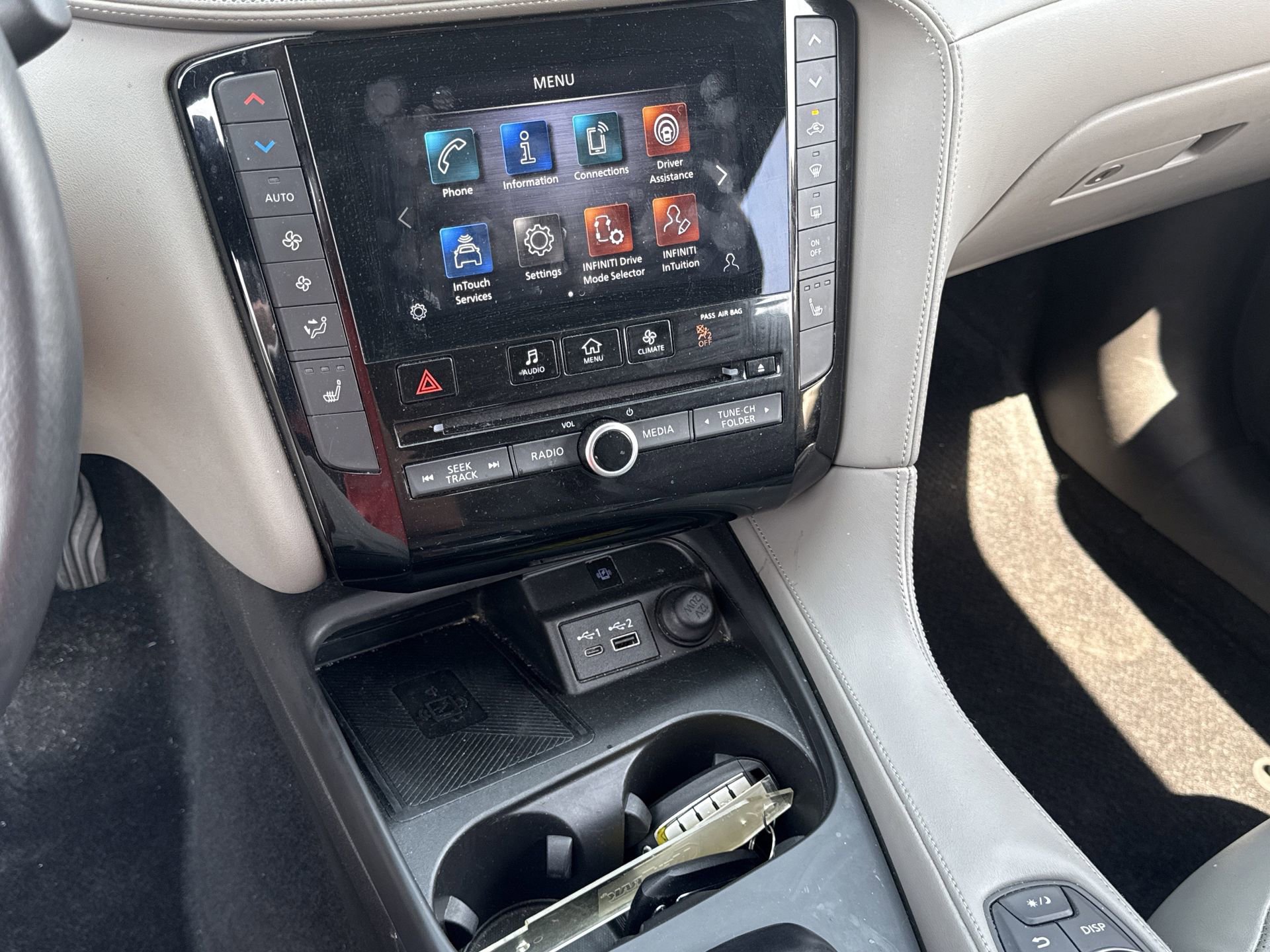 Used 2023 INFINITI QX50 Luxe image 6