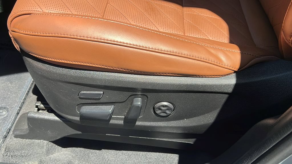 Used 2024 Kia Telluride SX Prestige X-Pro AWD/4WD image 14
