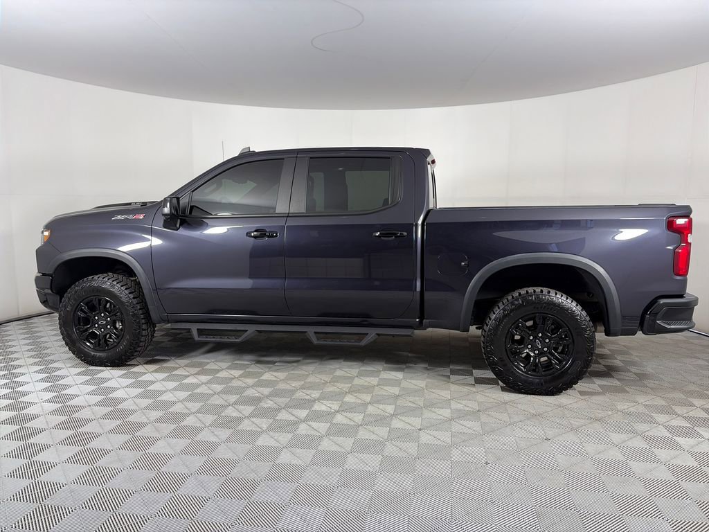 Used 2023 Chevrolet Silverado 1500 ZR2 w/ Technology Package AWD/4WD image 4