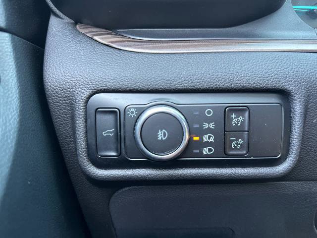 Certified 2023 Ford Explorer Limited w/ Equipment Group 301A image 25