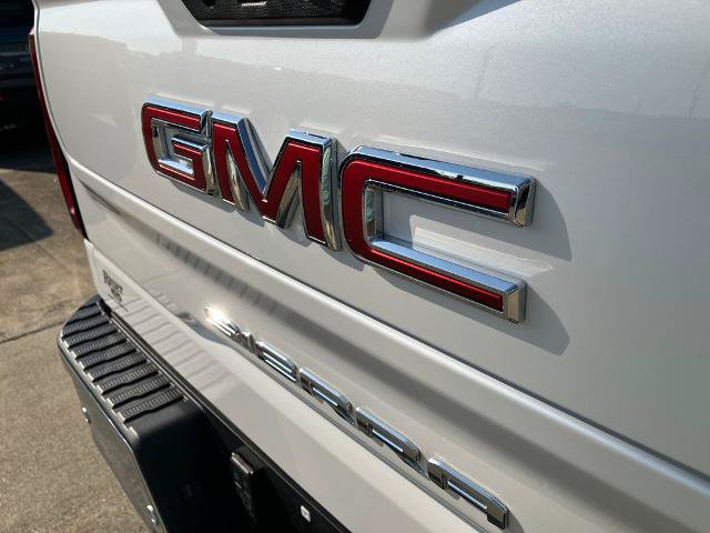 Used 2024 GMC Sierra 1500 SLT w/ SLT Premium Plus Package AWD/4WD image 17