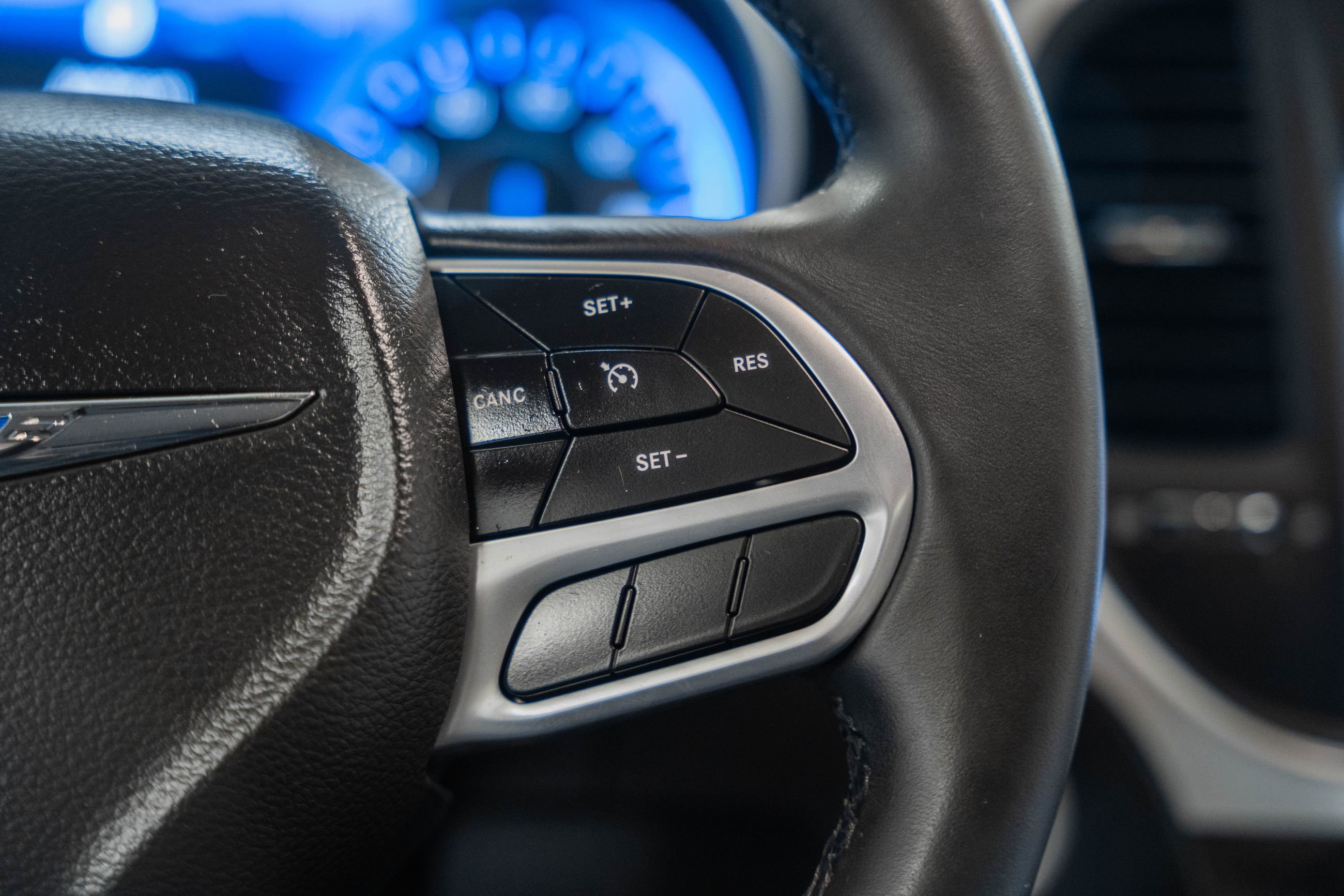 Used 2021 Chrysler 300 Touring w/ Sport Appearance Package image 30