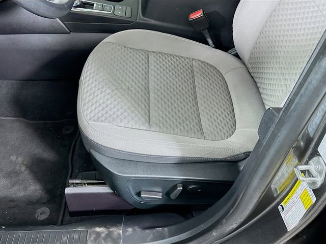 Certified 2020 Ford Escape SE image 26