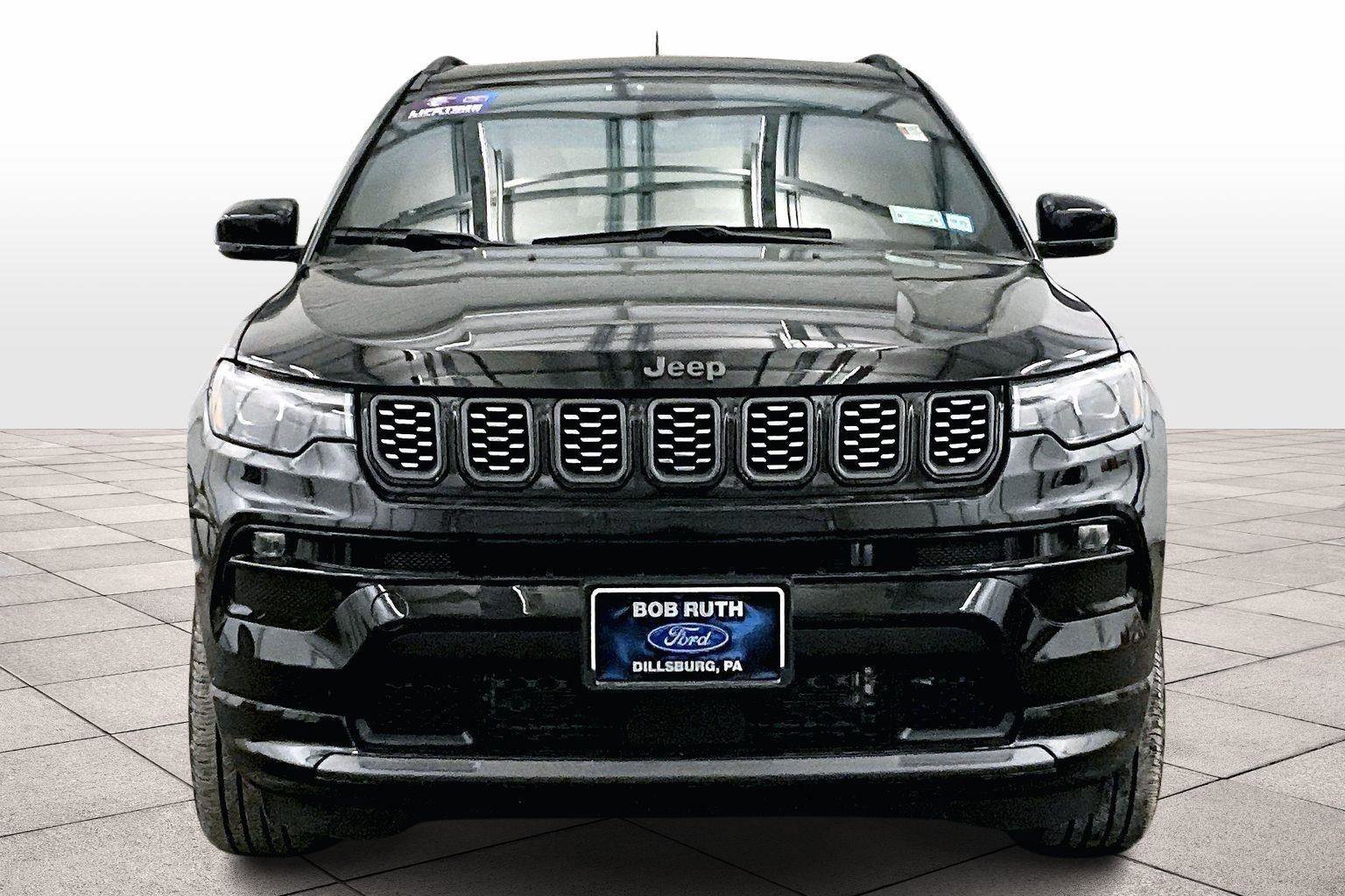 Used 2024 Jeep Compass Limited w/ High Altitude Package image 6